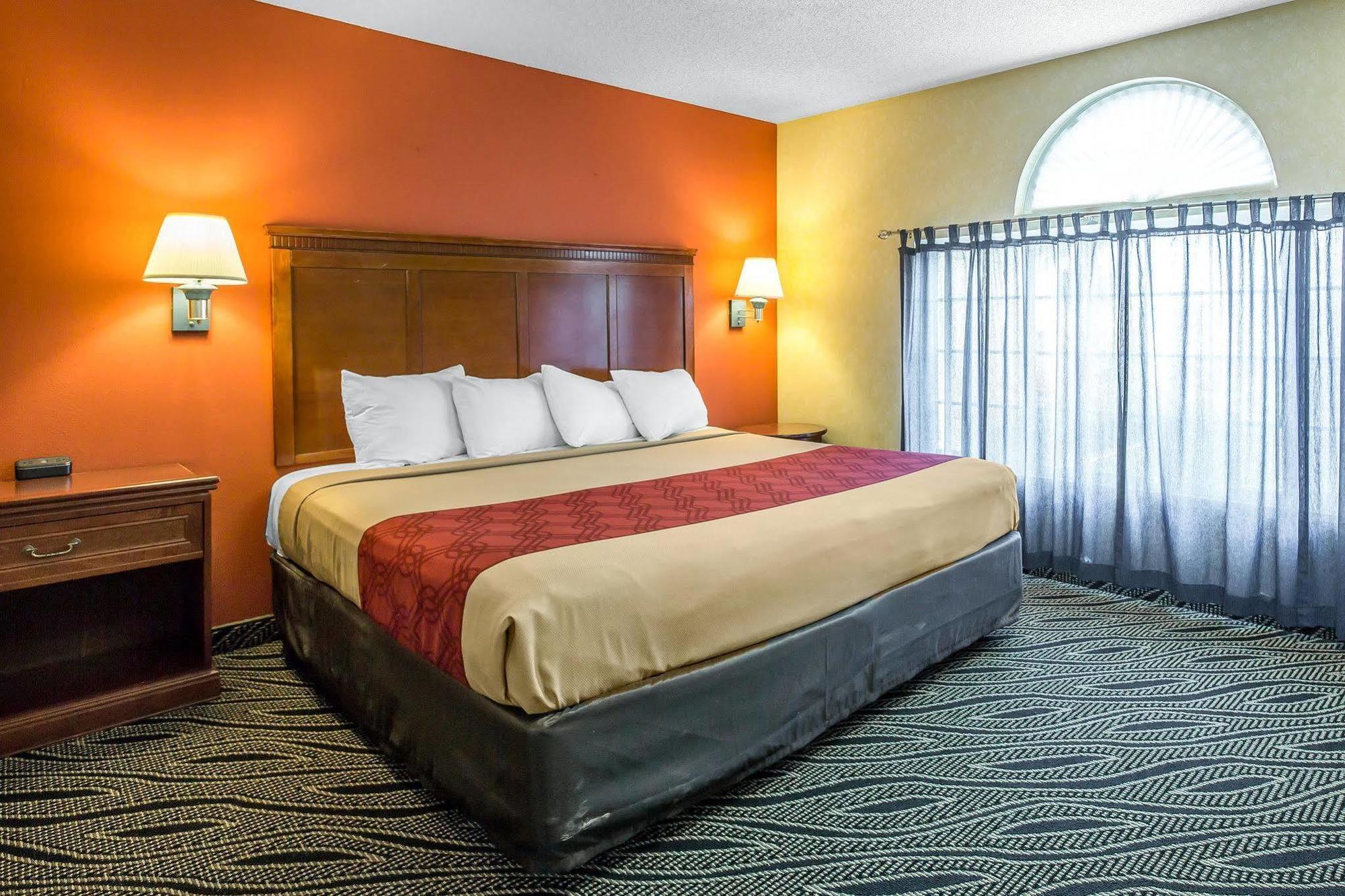 Econo Lodge Hesperia - Victorville I-15 Exterior photo